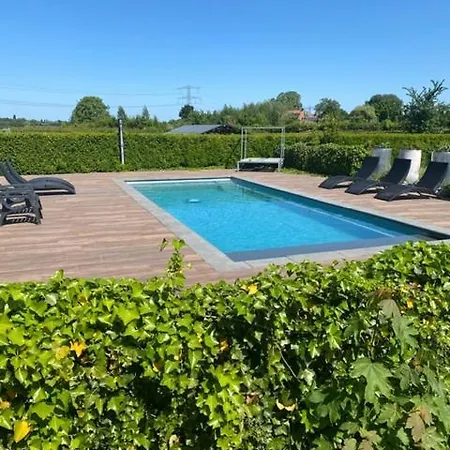 Bed & Breakfast Hof Kooij 3*